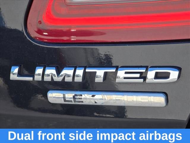 Used 2016 Ford Taurus Limited FWD image 16
