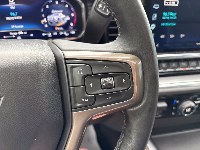 Used 2024 Chevrolet Silverado 2500 High Country w/ Technology Package AWD/4WD image 12