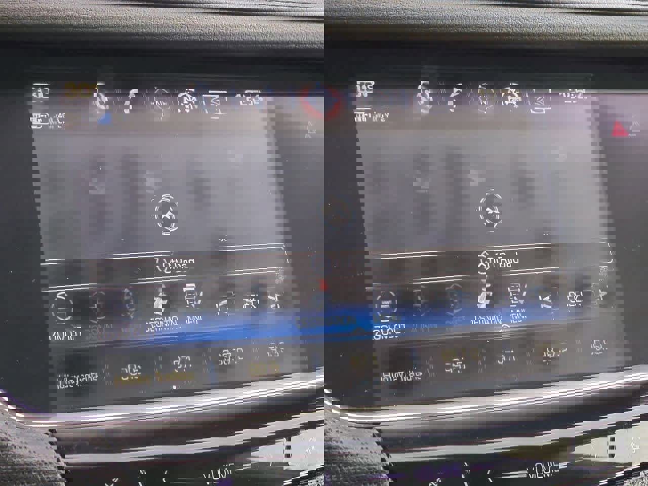 Used 2018 Cadillac XT5 Luxury w/ Driver Awareness Package image 30