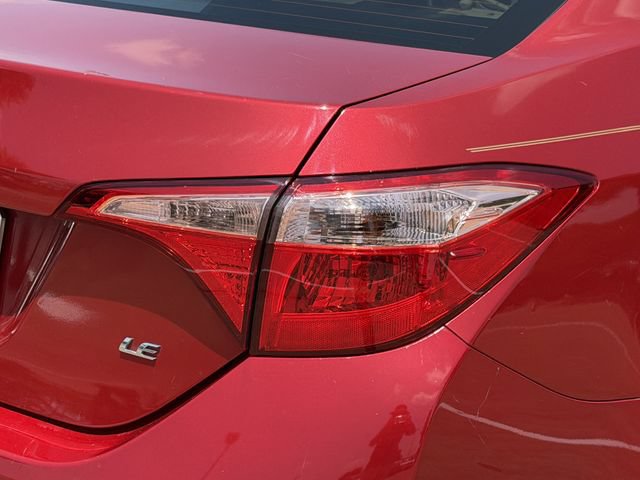 Used 2017 Toyota Corolla LE FWD image 7