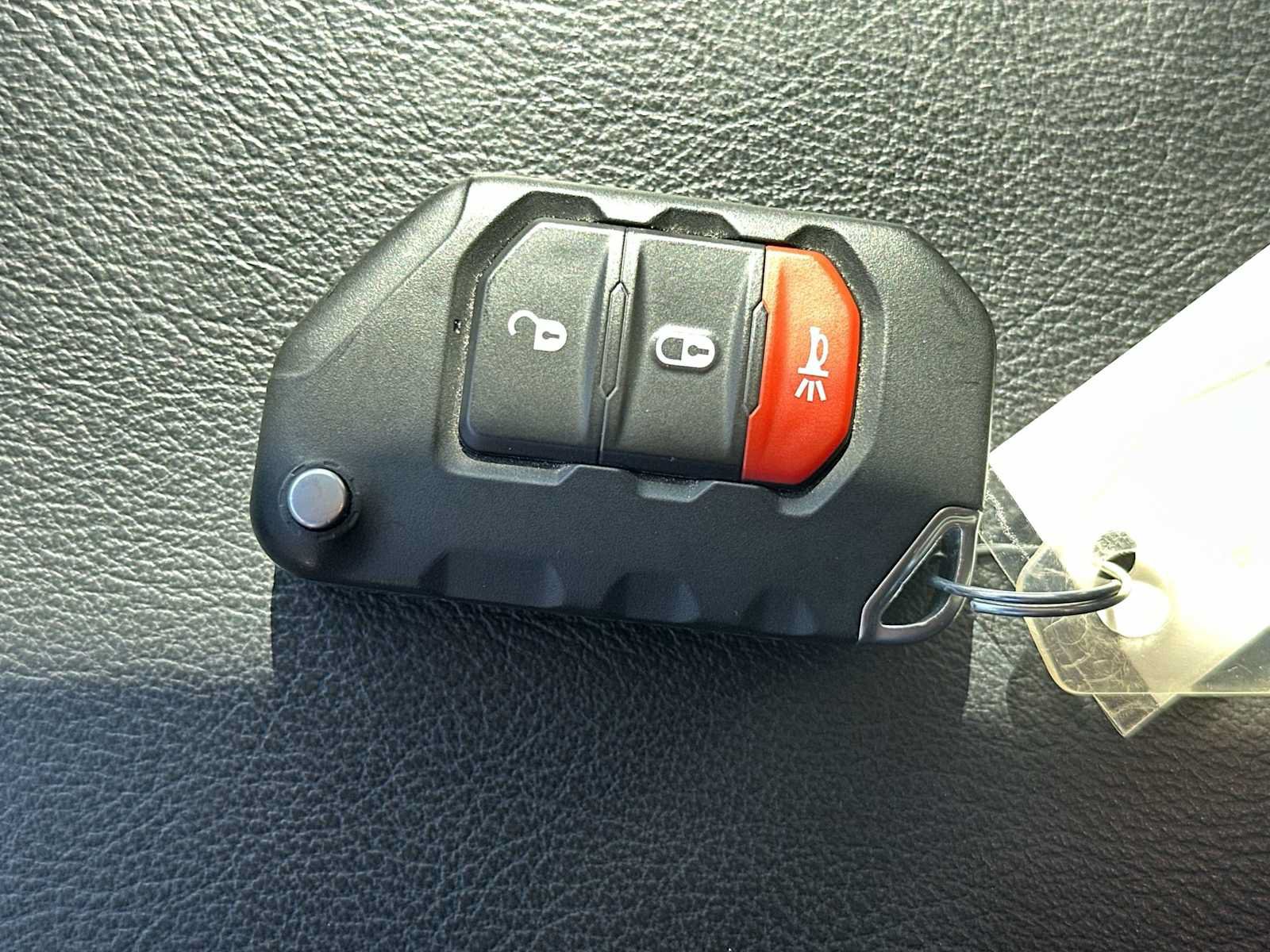 Used 2024 Jeep Gladiator Mojave AWD/4WD image 26