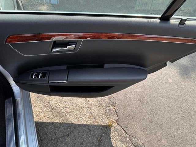 Used 2010 Mercedes-Benz S 550 4MATIC image 9
