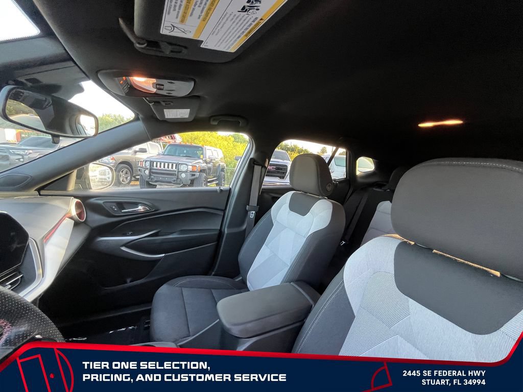 Certified 2024 Chevrolet Trax RS FWD image 14