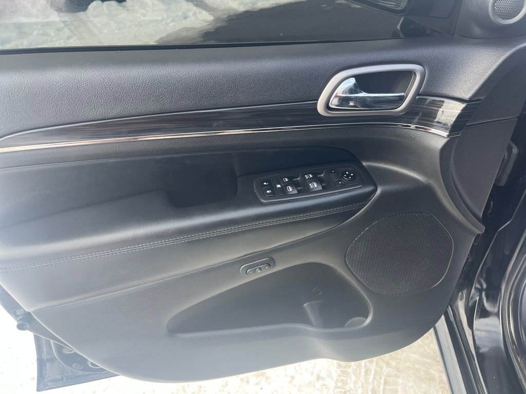 Used 2019 Jeep Grand Cherokee Limited X image 19