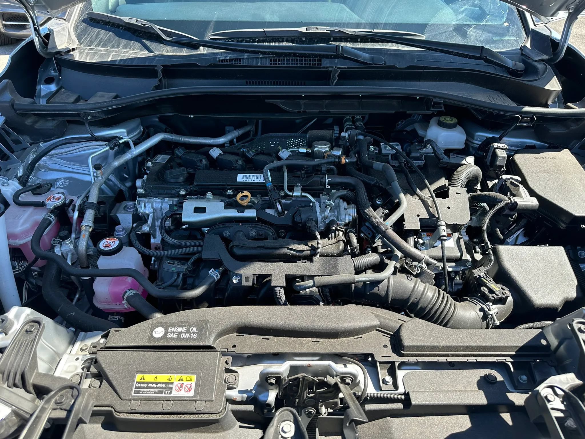 Used 2025 Toyota Corolla Cross AWD Hybrid w/ Convenience Package image 19