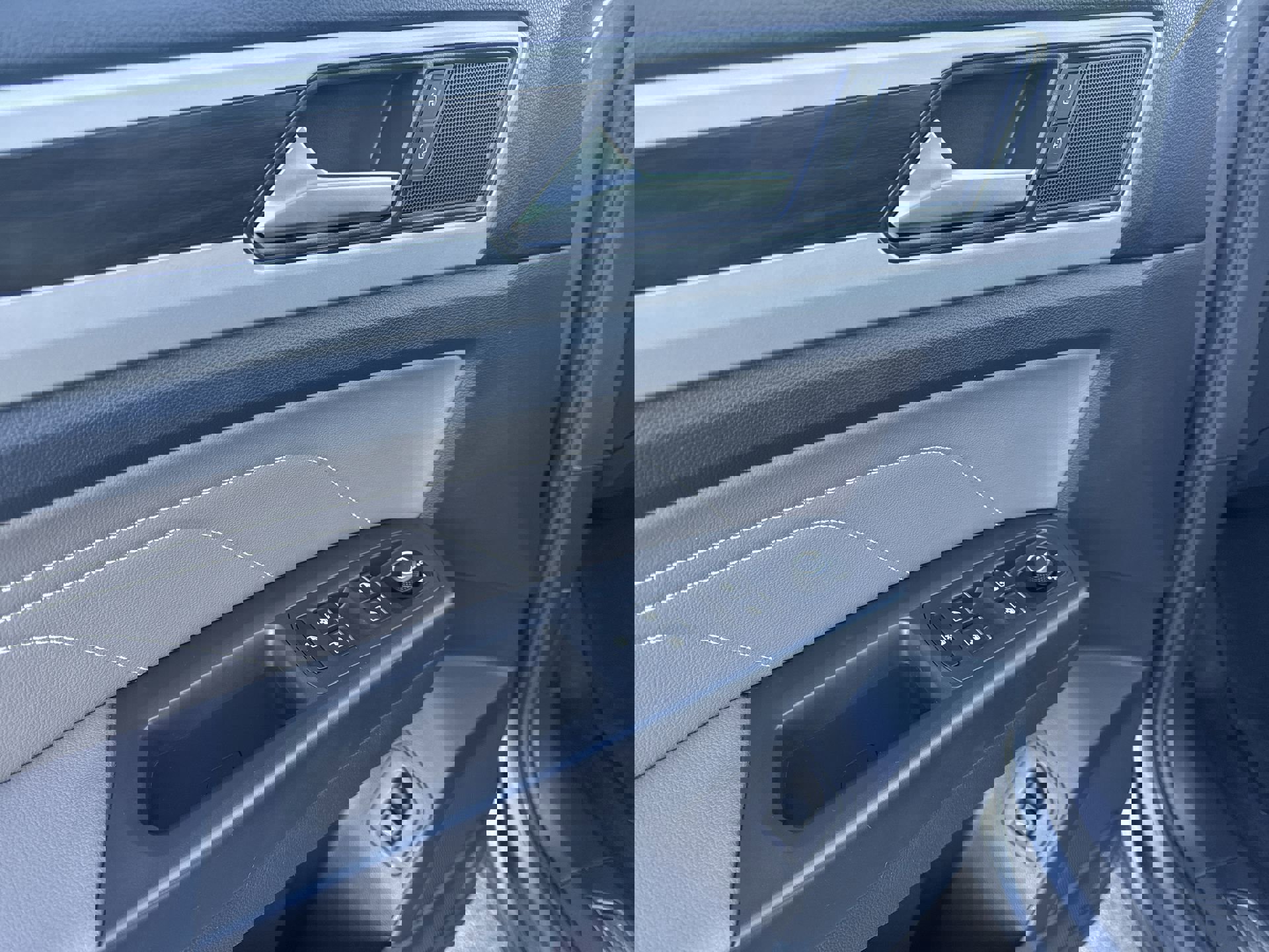 Certified 2023 Volkswagen Atlas SE image 22