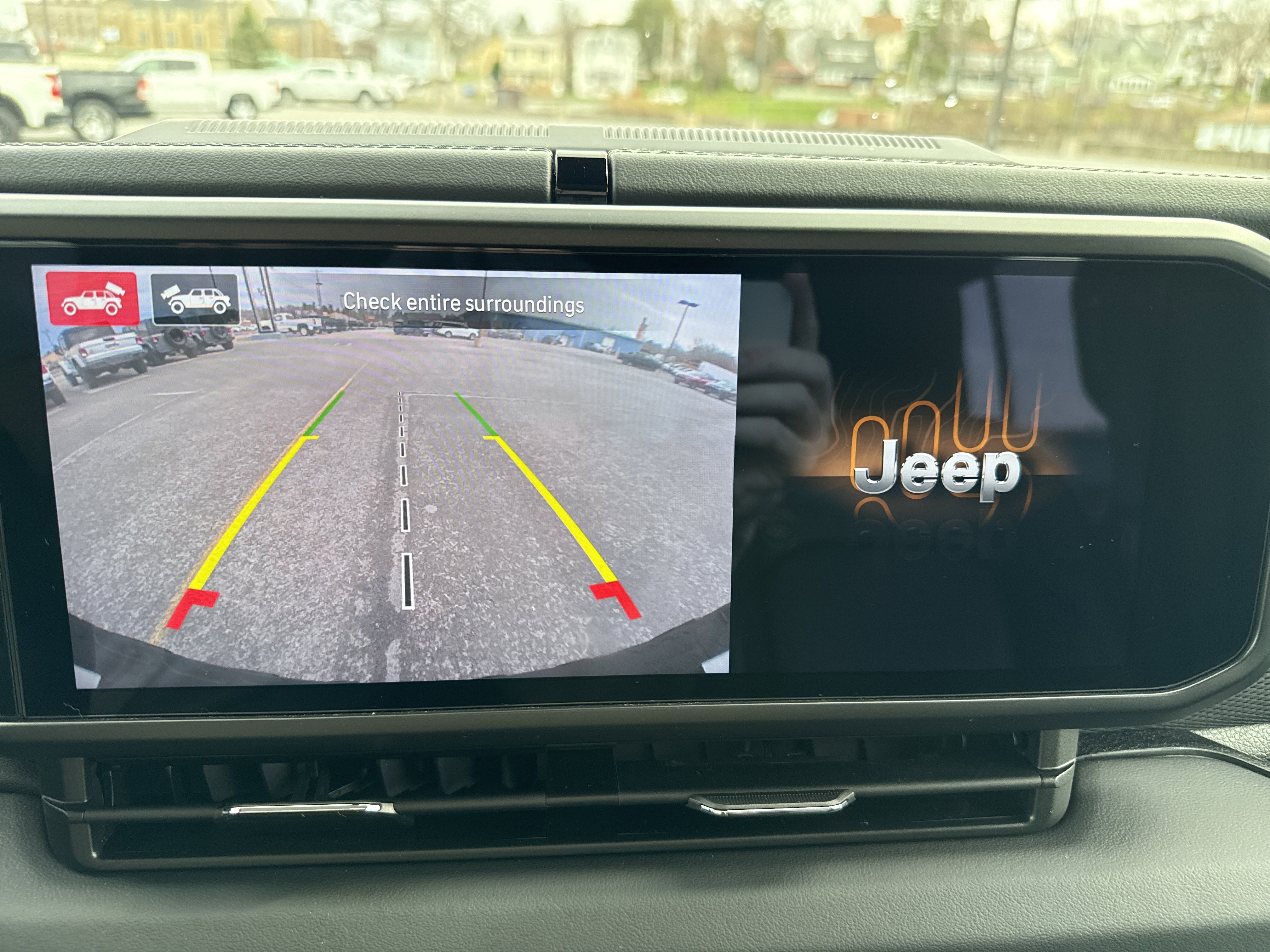Used 2024 Jeep Wrangler Unlimited Rubicon 4xe image 27