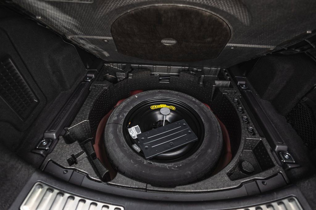 Used 2023 Land Rover Discovery Sport SE R-Dynamic image 31