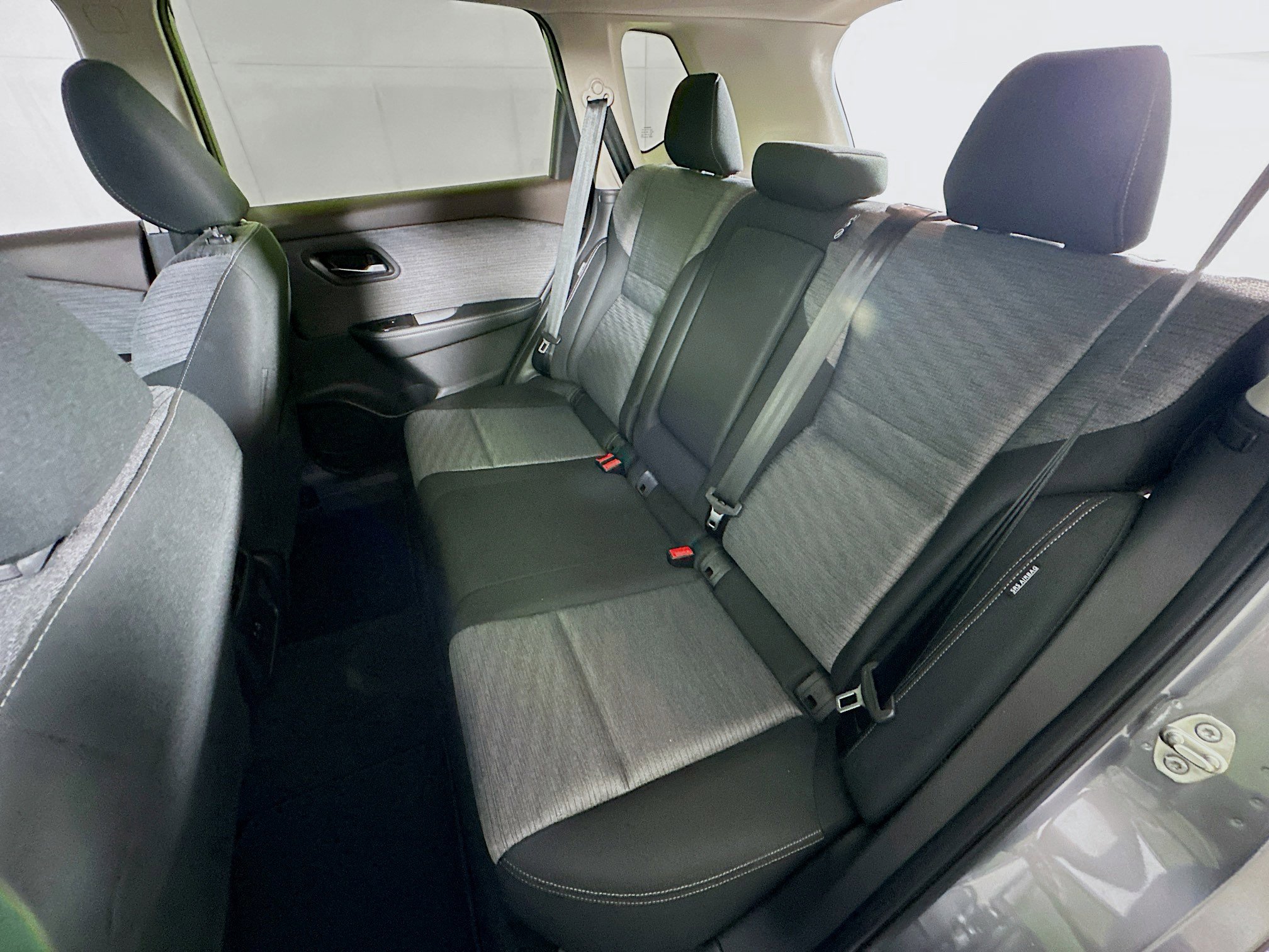 Used 2023 Nissan Rogue SV FWD image 25