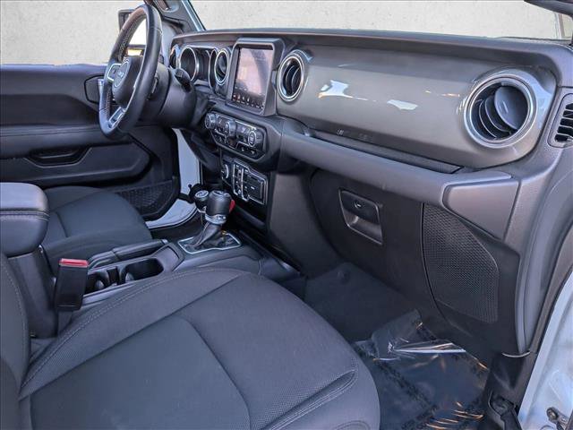 Used 2022 Jeep Wrangler Unlimited Sahara image 26