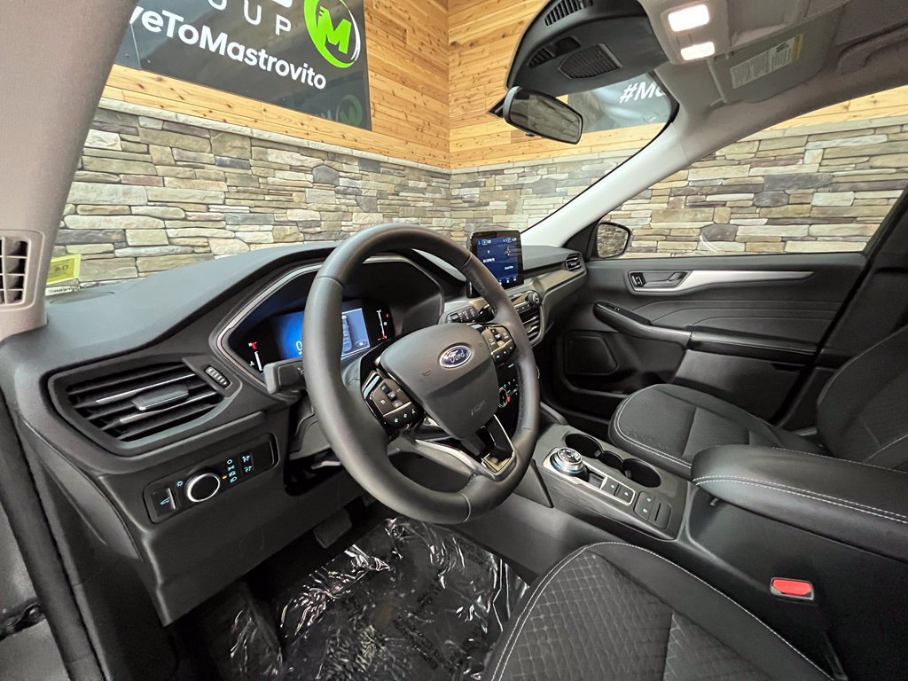 Used 2023 Ford Escape Active AWD/4WD image 19