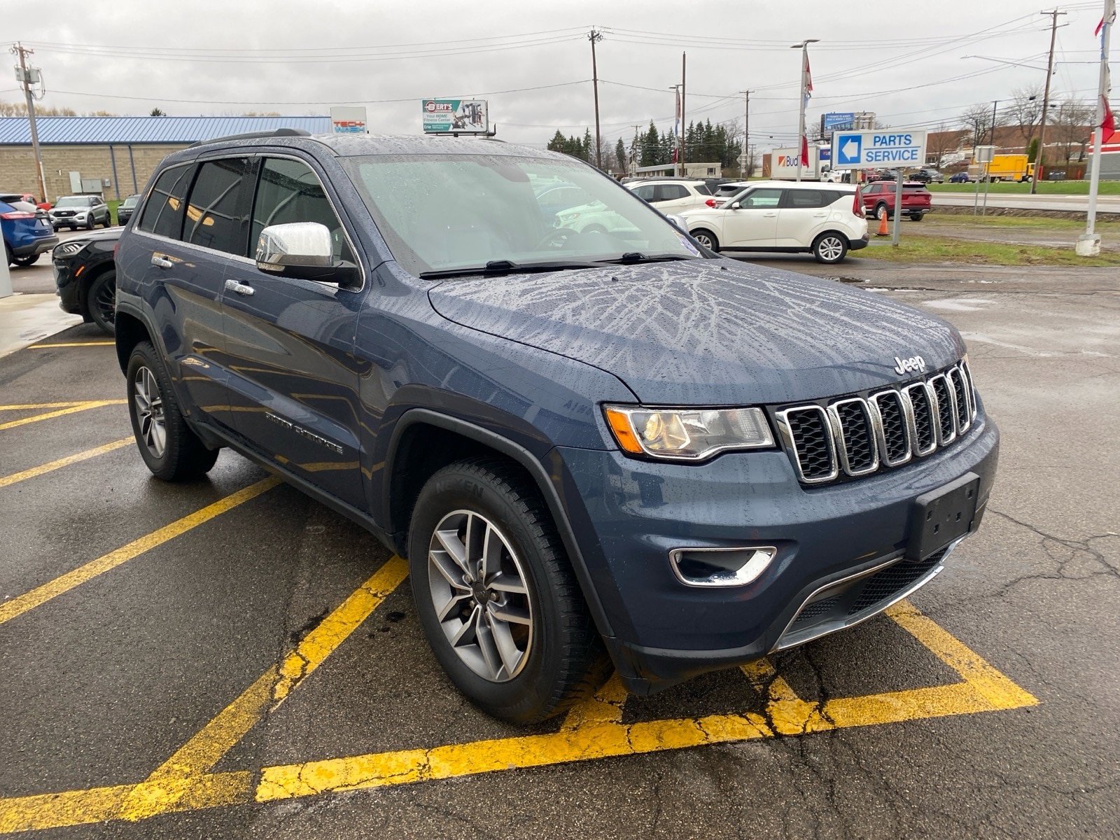 Used 2021 Jeep Grand Cherokee Limited AWD/4WD image 7