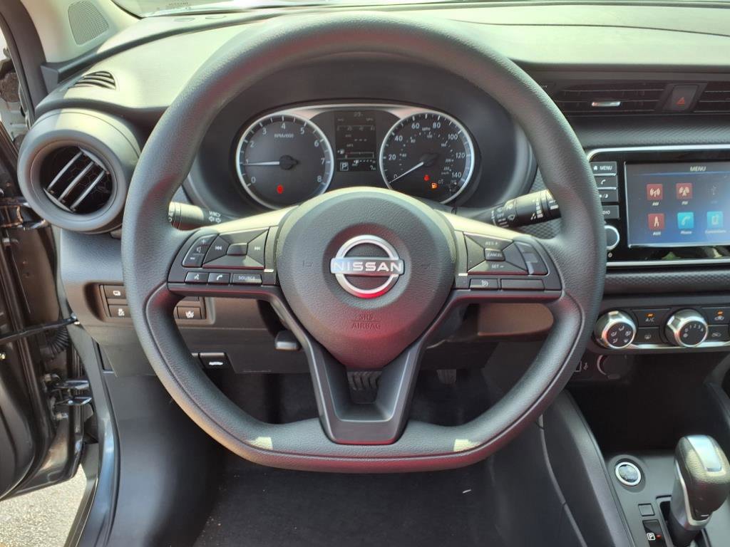 New 2025 Nissan Kicks Play S FWD image 12