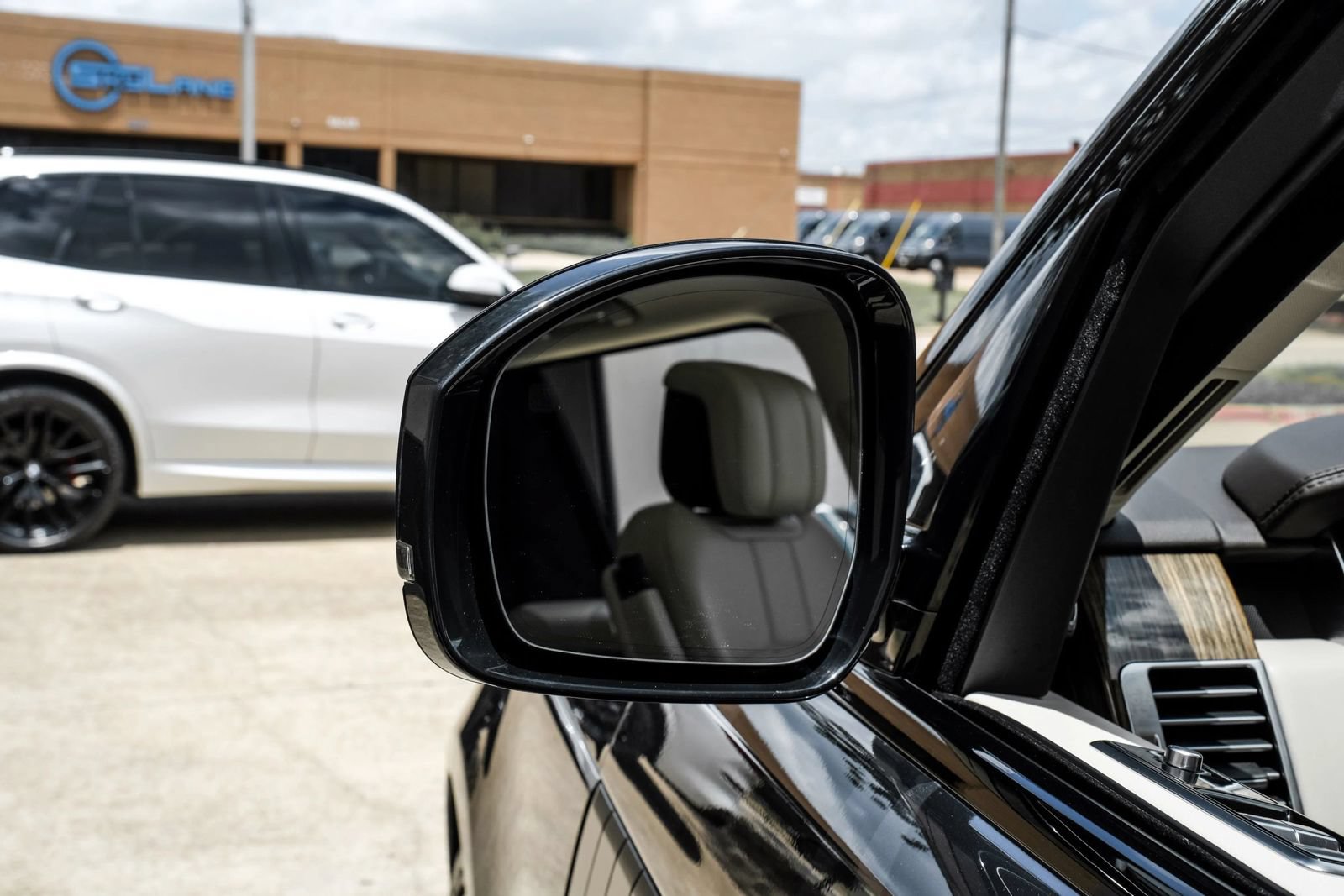 Used 2019 Land Rover Range Rover Supercharged AWD/4WD image 39