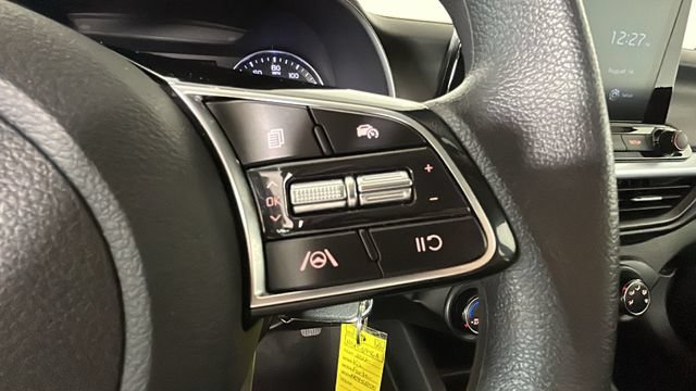Used 2022 Kia Forte LXS FWD image 16