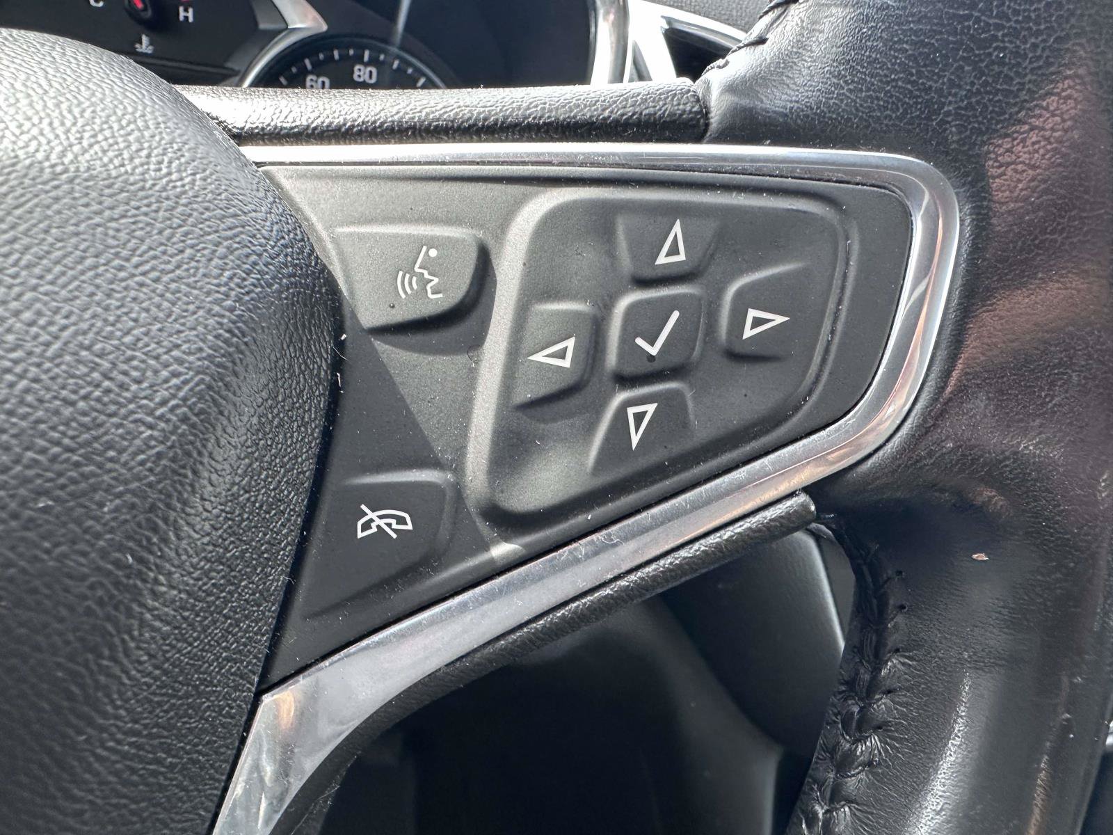 Used 2020 Chevrolet Equinox LT FWD image 18