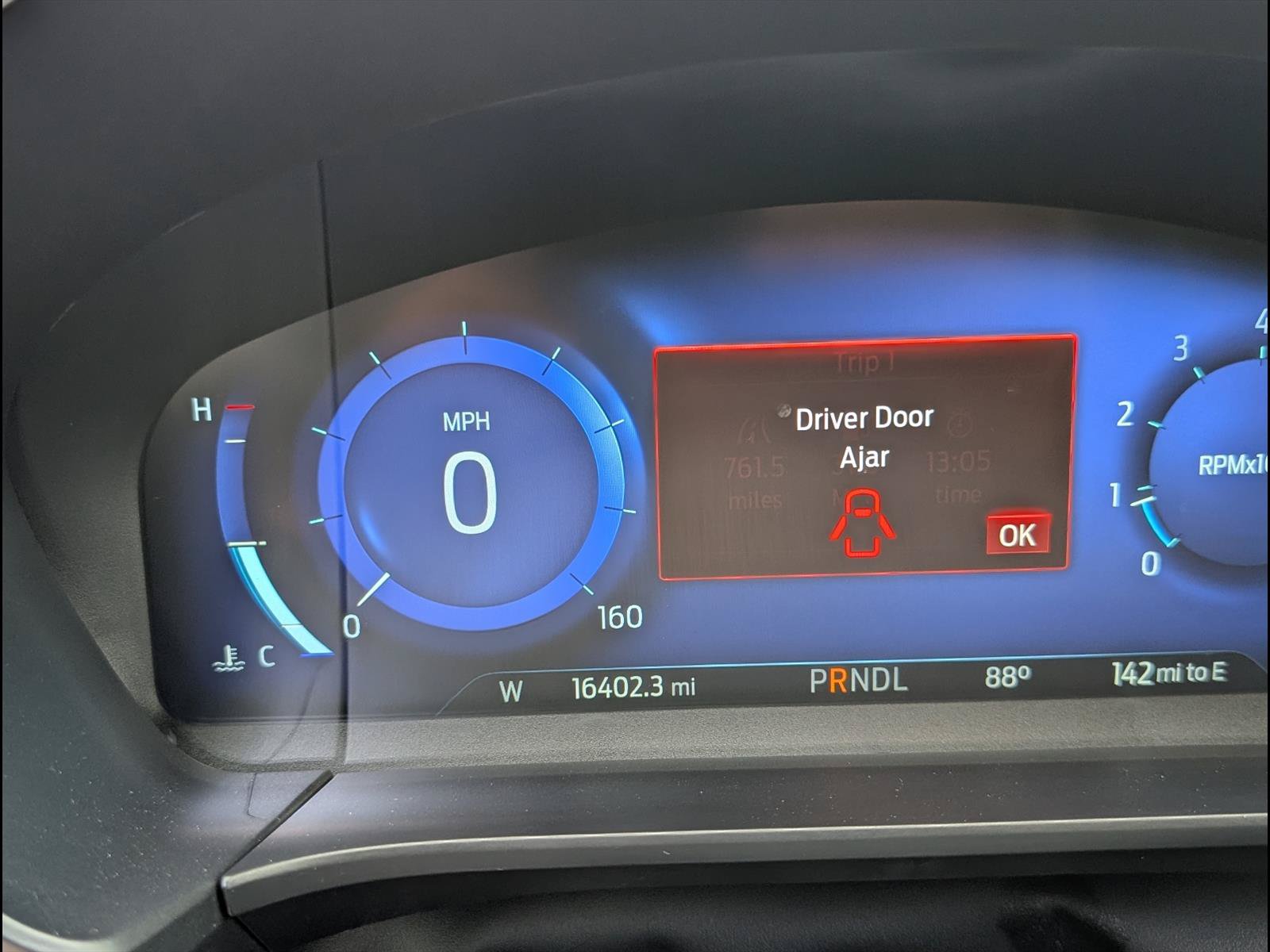 Used 2022 Ford Escape Titanium AWD/4WD image 10
