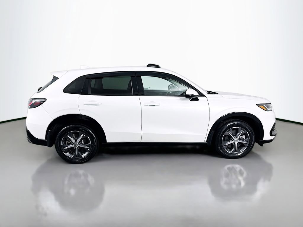 Used 2023 Honda HR-V EX-L image 4