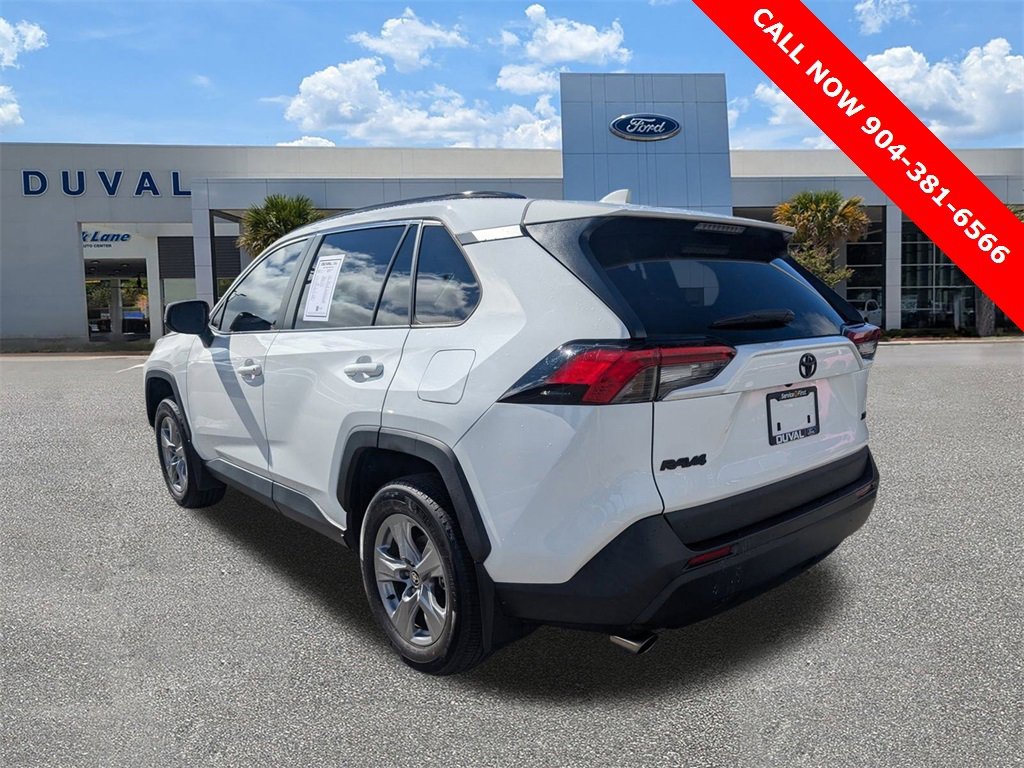 Used 2022 Toyota RAV4 XLE image 6