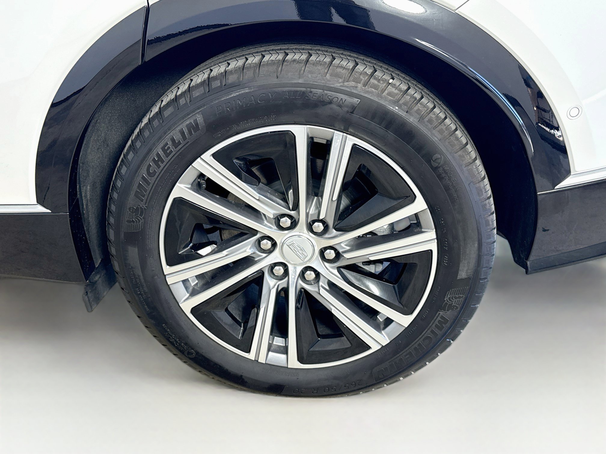 Used 2025 Cadillac Lyriq Luxury RWD image 33