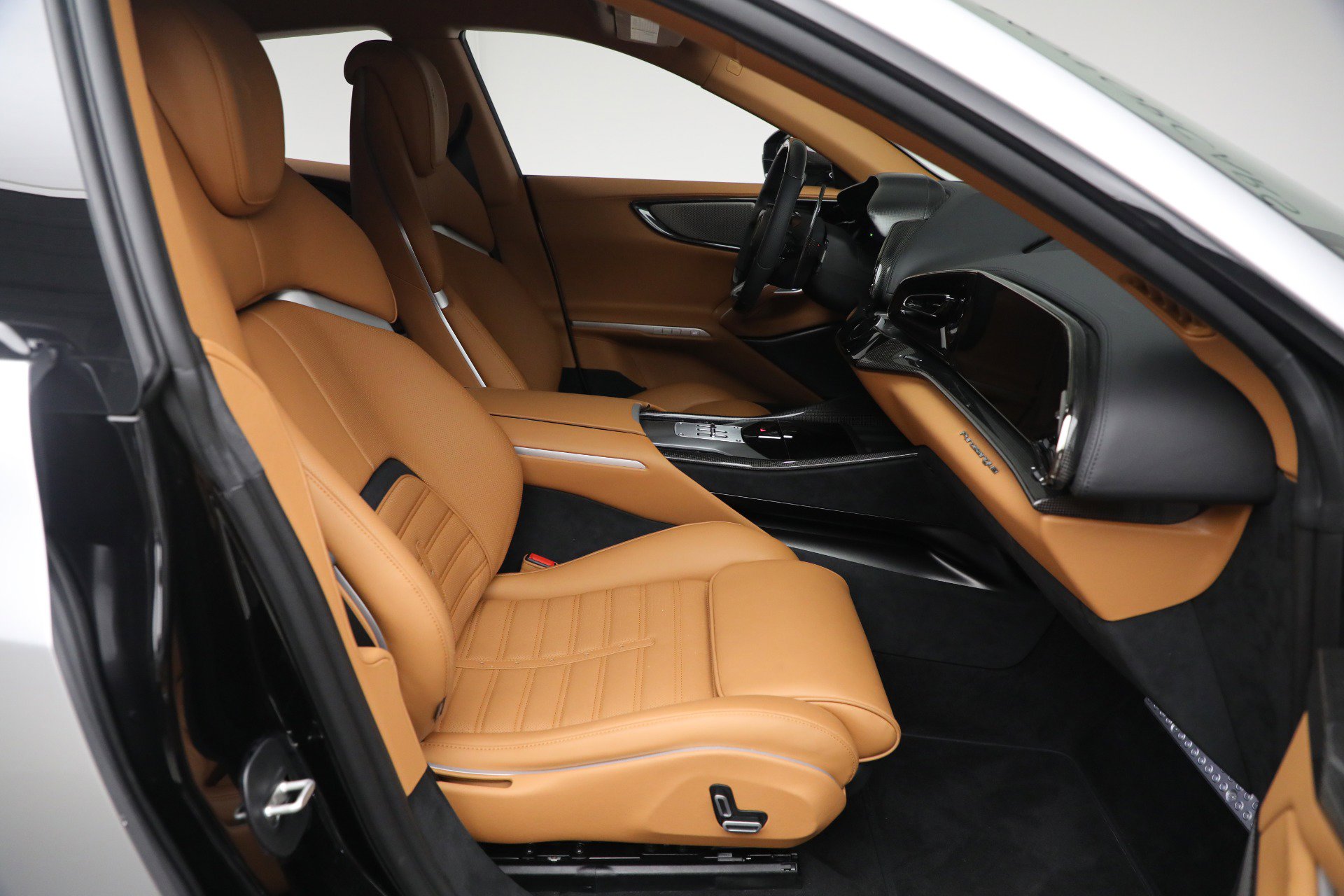 Certified 2024 Ferrari Purosangue image 19