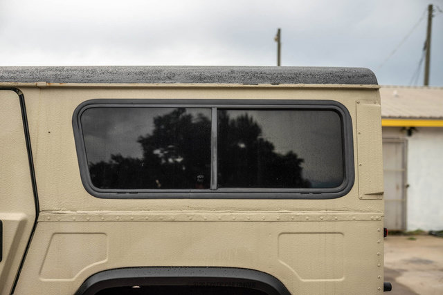Used 2000 HUMMER H1 4-Door Wagon AWD/4WD image 96
