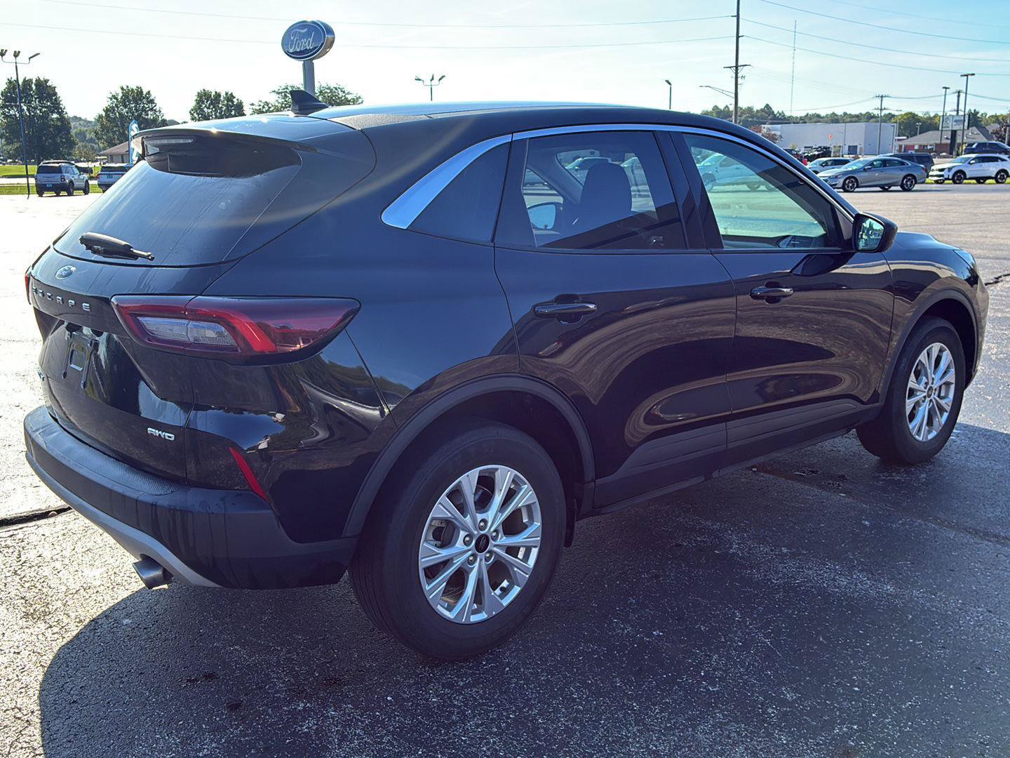 Used 2024 Ford Escape Active AWD/4WD image 5