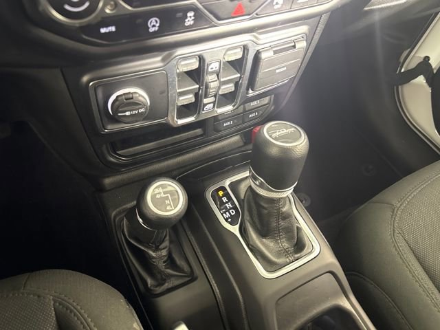 Used 2021 Jeep Gladiator Sport image 40