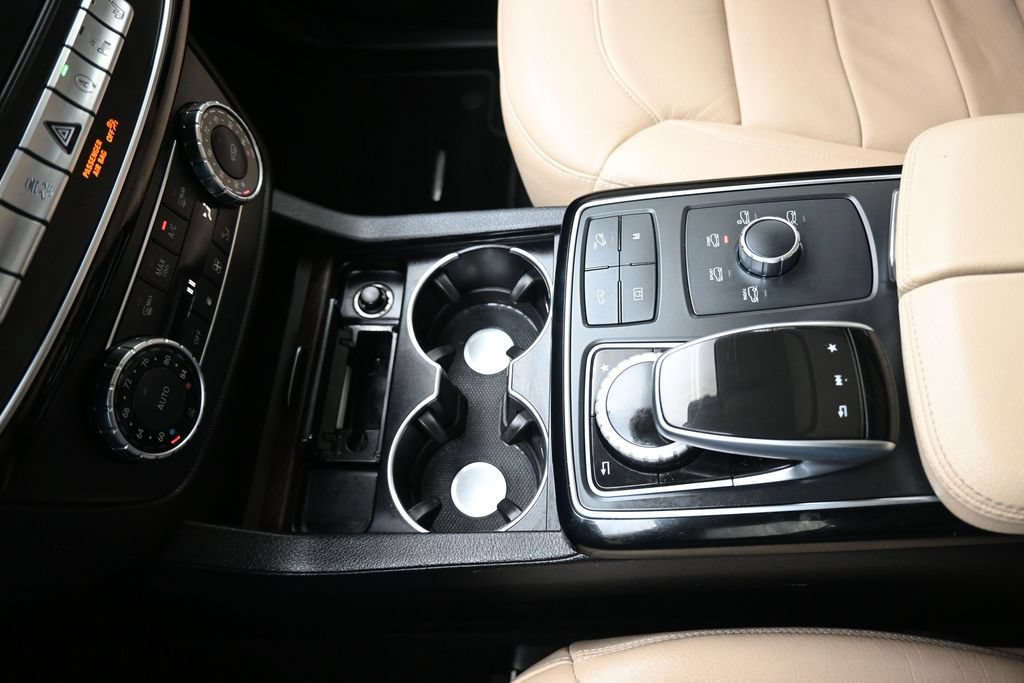 Used 2018 Mercedes-Benz GLS 450 4MATIC image 31