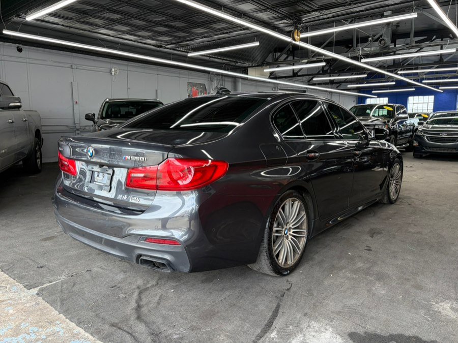 Used 2018 BMW M550i xDrive AWD/4WD image 4