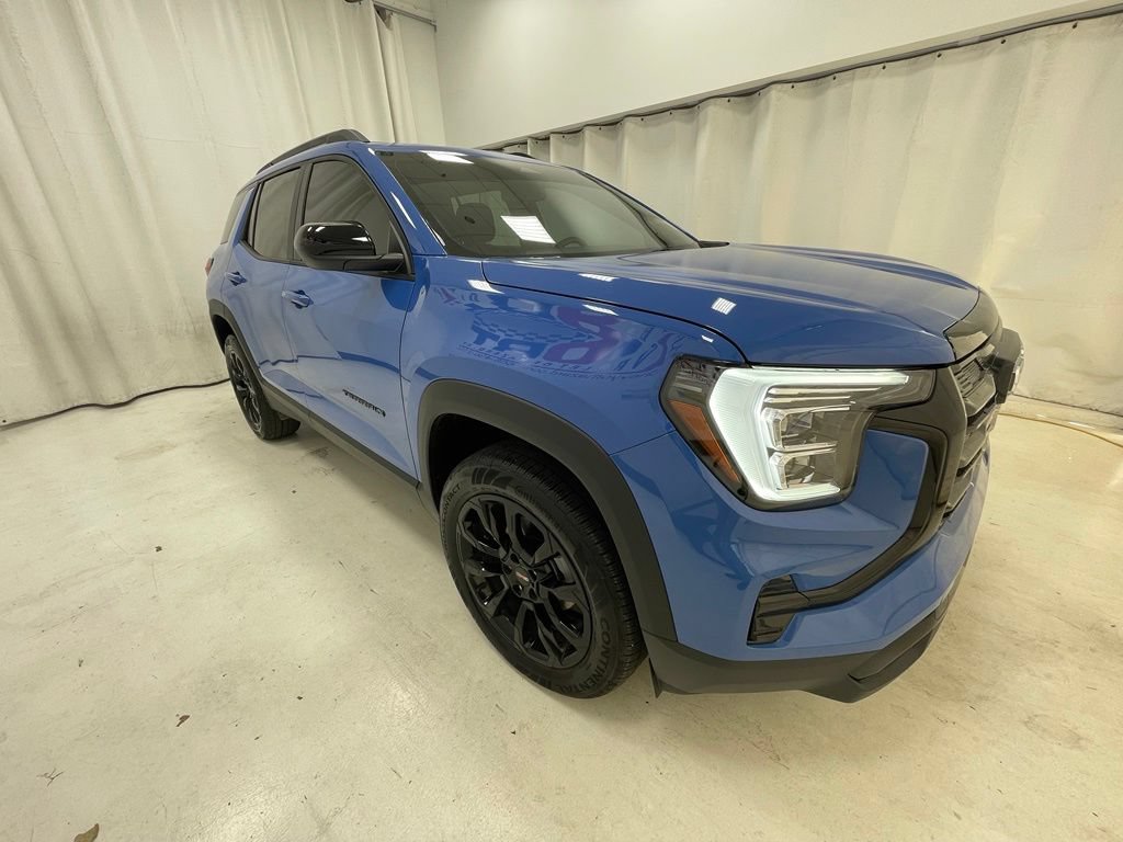Used 2026 GMC Terrain Elevation w/ Black Edition AWD/4WD image 3