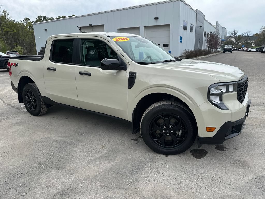 Used 2025 Ford Maverick XLT w/ XLT Luxury Package AWD/4WD image 7