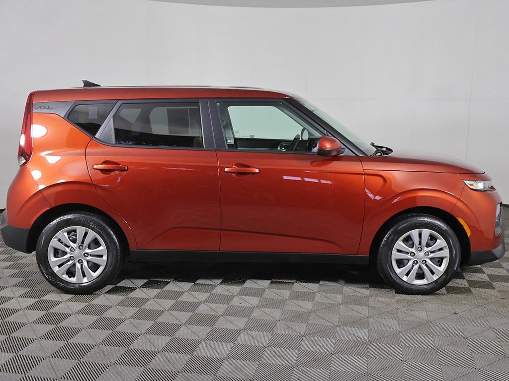 Used 2021 Kia Soul LX FWD image 15