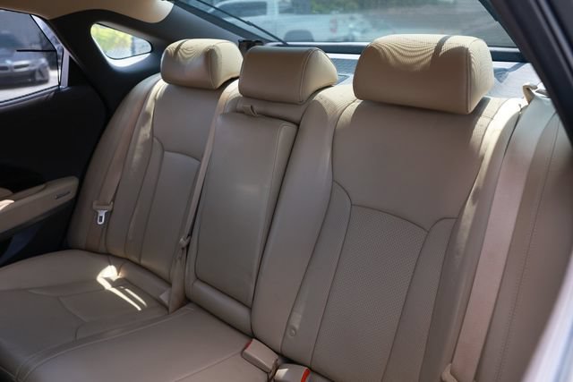 Used 2016 Hyundai Azera Limited FWD image 11