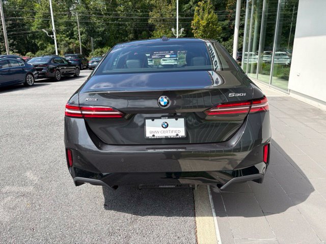 Certified 2024 BMW 530i xDrive w/ M Sport Package AWD/4WD image 8