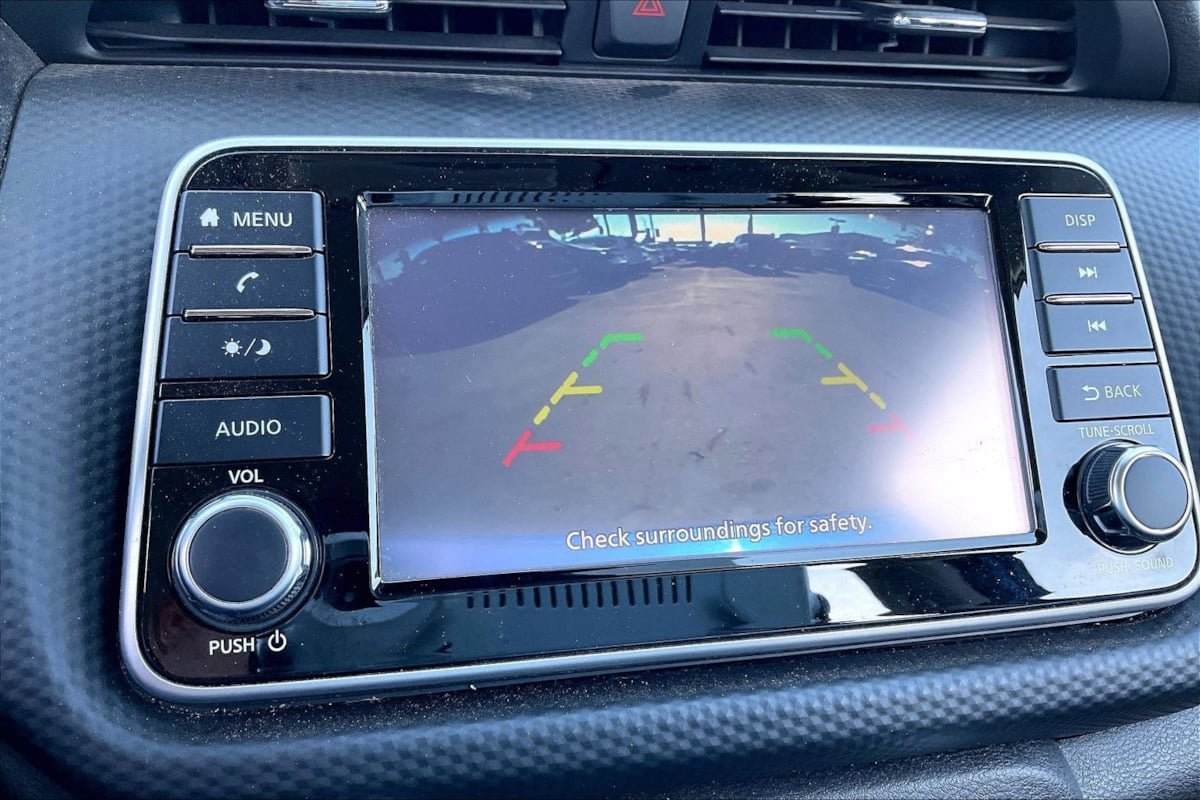 Used 2022 Nissan Kicks S FWD image 21