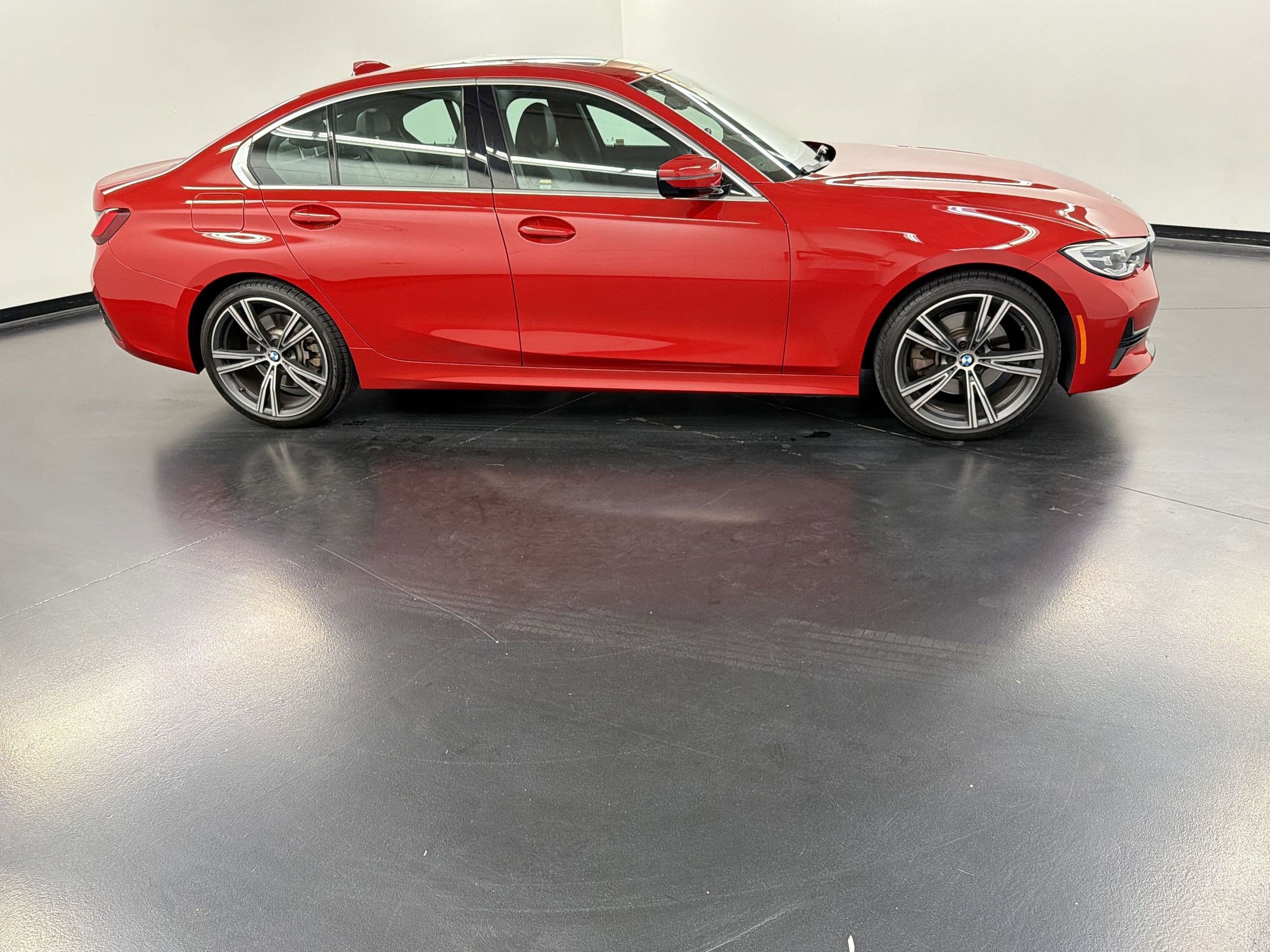 Used 2022 BMW 330i Sedan w/ Driving Assistance Package image 8