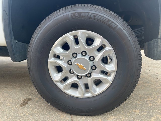 Used 2025 Chevrolet Silverado 2500 LT image 40