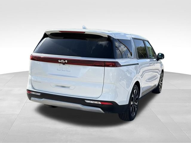 Used 2024 Kia Carnival EX FWD image 12