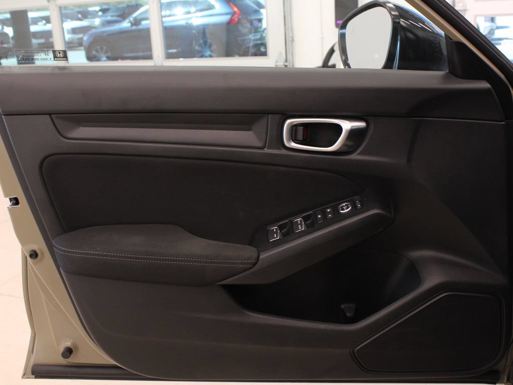 Used 2025 Honda Civic Sport image 11