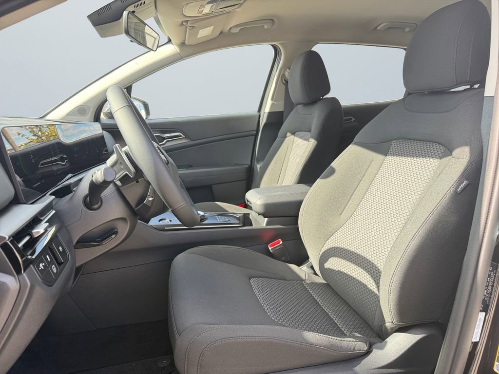 New 2026 Kia Sportage S image 9