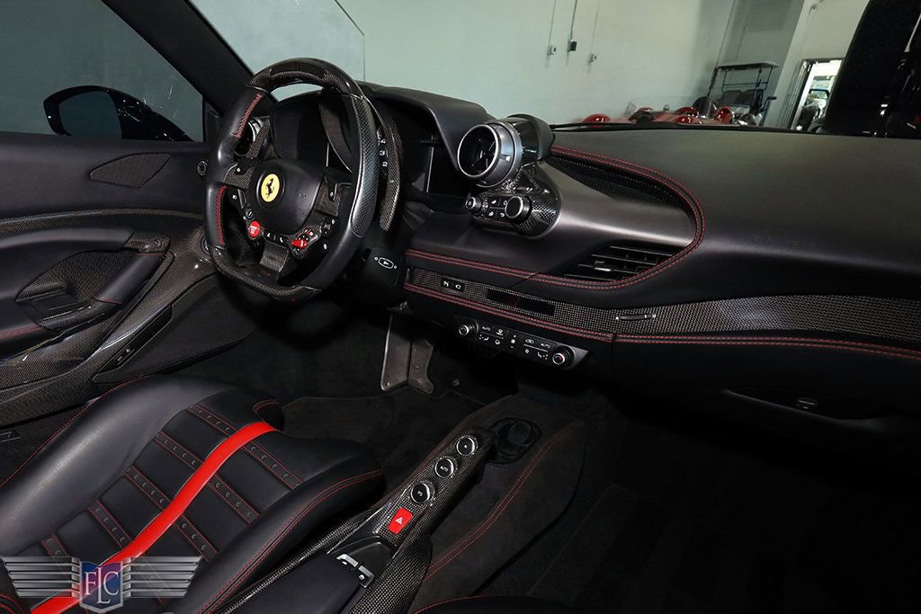 Used 2020 Ferrari F8 Tributo image 19