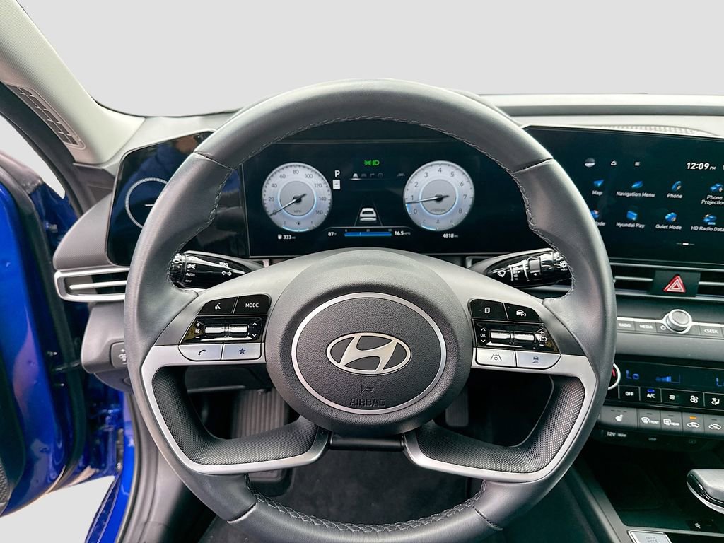 Used 2024 Hyundai Elantra Limited image 13