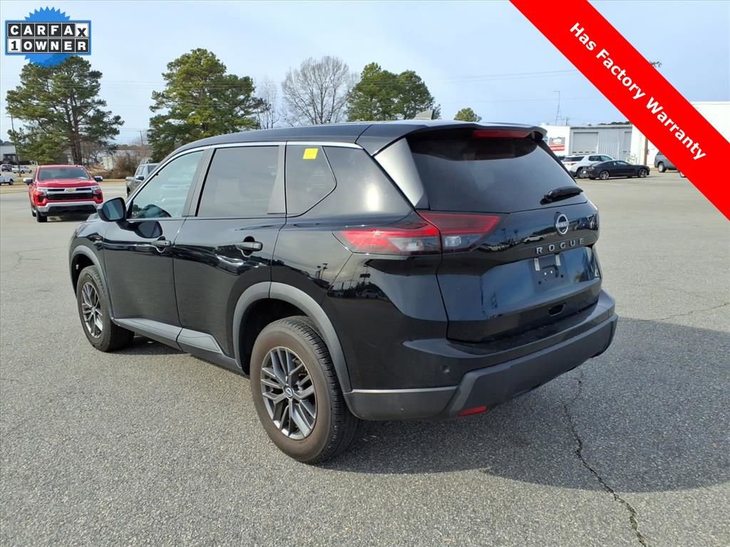 Used 2024 Nissan Rogue S image 3