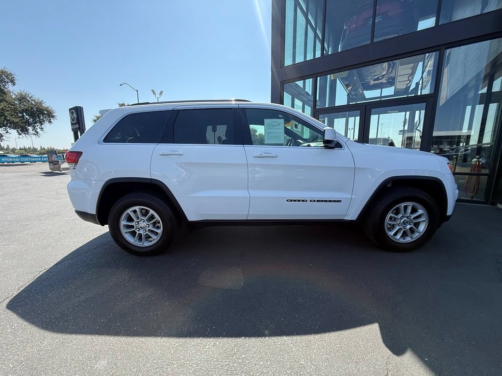 Used 2020 Jeep Grand Cherokee Laredo RWD image 15