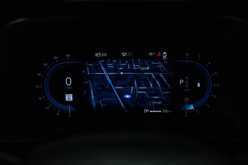 Used 2023 Volvo XC40 B4 Ultimate FWD image 19