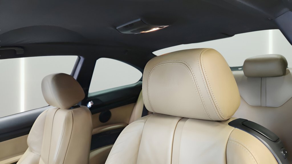 Used 2011 BMW M3 Coupe image 26