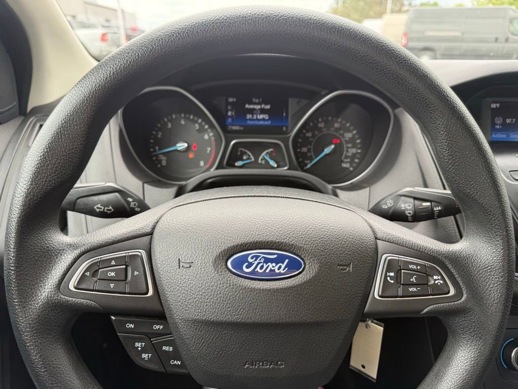 Used 2017 Ford Focus SE FWD image 19