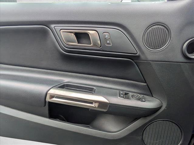 Used 2020 Ford Mustang Shelby GT500 w/ Technology Package image 13