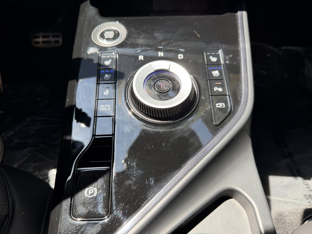 Used 2024 Kia Niro SX Touring FWD image 22